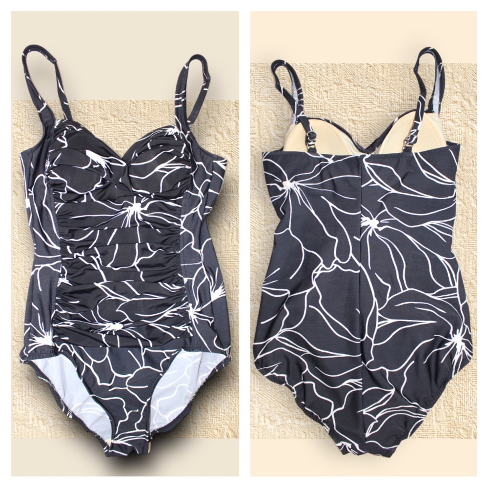 Vintage Y2K Croft & Barrow Black and White Abstract Beach One Piece Swimsuit